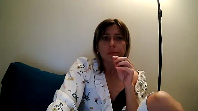 anechka1 online show from April 2026 12:27:01 AM