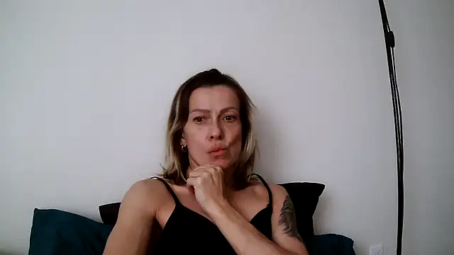 Snapshot of anechka1 chatting on May 2026 10:08:02 PM anechka1 online show from May 2026 10:08:02 PM