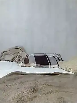 Stallion100 online show from February 2026 10:17:01 PM