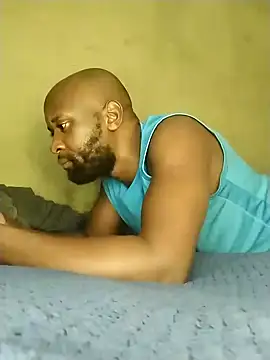 Snapshot of Stallion100 chatting on January 2025 06:07:01 PM Stallion100 online show from January 2025 06:07:01 PM