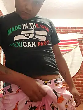 Cris ale1218 online show from November 2025 05:01:02 AM