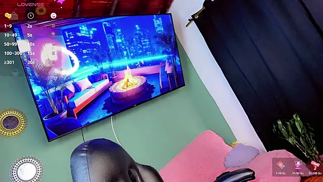 Snapshot of Charming_J chatting on February 2026 01:55:01 PM Charming J online show from February 2026 01:55:01 PM