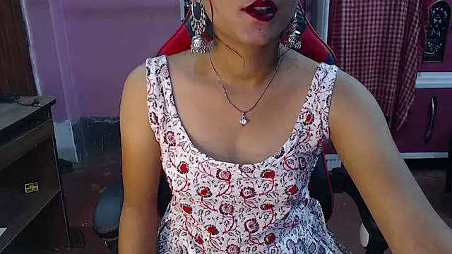 Snapshot of Angel_Alison_ chatting on December 2024 06:11:01 PM Angel Alison  online show from December 2024 06:11:01 PM