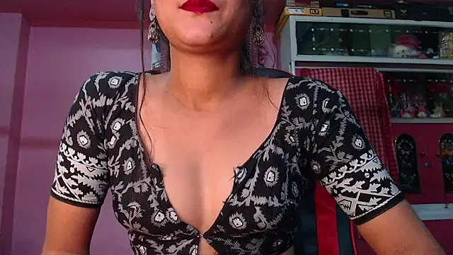 Snapshot of Angel_Alison_ chatting on December 2024 06:25:01 PM Angel Alison  online show from December 2024 06:25:01 PM