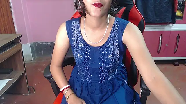 Snapshot of Angel_Alison_ chatting on February 2025 06:22:01 PM Angel Alison  online show from February 2025 06:22:01 PM