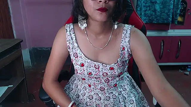Snapshot of Angel_Alison_ chatting on February 2025 06:30:01 PM Angel Alison  online show from February 2025 06:30:01 PM