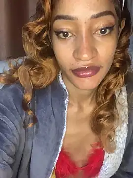 Snapshot of GoddessVee chatting on December 2024 10:59:02 PM GoddessVee online show from December 2024 10:59:02 PM