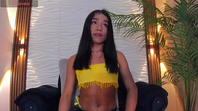 Snapshot of kimberly_Gonzalez1 chatting on March 2025 04:28:02 AM kimberly Gonzalez1 online show from March 2025 04:28:02 AM