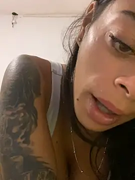 canderodrig777 online show from February 2025 01:10:02 PM