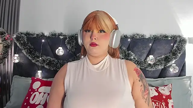 Snapshot of Karmilla_Rosse chatting on November 2025 10:19:02 AM Karmilla Rosse online show from November 2025 10:19:02 AM