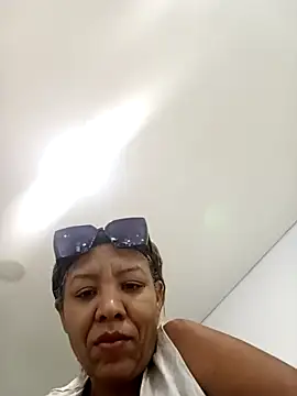 Surreyaa online show from March 2025 09:35:01 PM