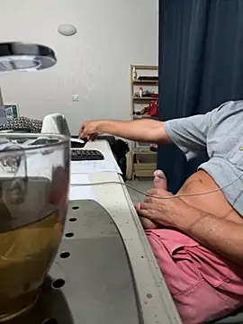 Snapshot of Alexwawapl chatting on October 2025 08:10:02 PM Alexwawapl online show from October 2025 08:10:02 PM