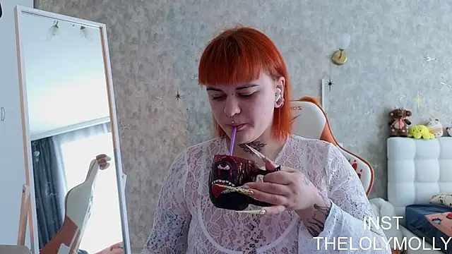 Snapshot of LolyMolli chatting on June 2026 09:59:02 AM LolyMolli online show from June 2026 09:59:02 AM
