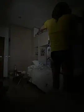 Kamaleonix online show from November 2025 11:59:01 PM