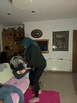 Kamaleonix online show from March 2025 10:48:02 PM