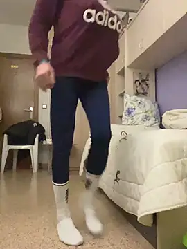 Kamaleonix online show from February 2026 09:28:02 PM