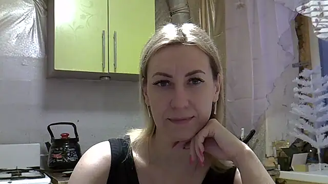 AshleyXHoney online show from December 2024 05:26:01 AM