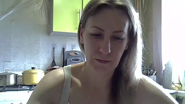 Snapshot of AshleyXHoney chatting on June 2026 07:53:01 AM AshleyXHoney online show from June 2026 07:53:01 AM
