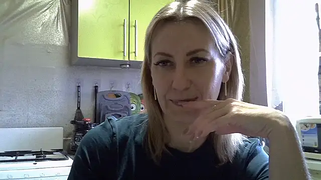 Snapshot of AshleyXHoney chatting on October 2025 07:17:02 AM AshleyXHoney online show from October 2025 07:17:02 AM