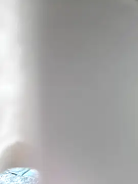 julietunderwoood online show from February 2026 06:30:01 PM