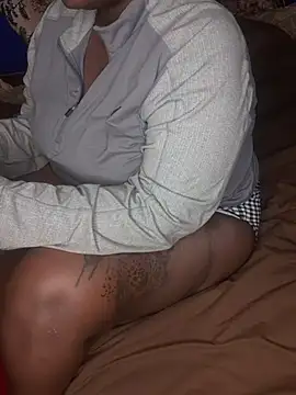 Snapshot of Sweet_Vannah chatting on October 2025 10:41:02 PM Sweet Vannah online show from October 2025 10:41:02 PM