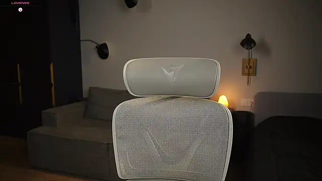 milablum777 online show from February 2025 08:28:01 PM