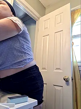 MilfyMrsRobinson online show from May 2026 02:34:02 PM