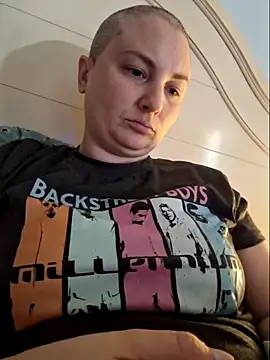 MilfyMrsRobinson online show from May 2026 04:32:02 PM