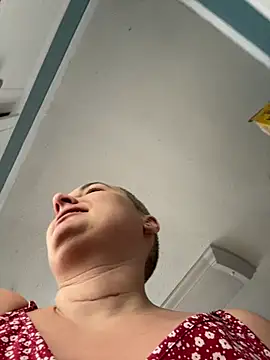 MilfyMrsRobinson online show from May 2026 03:01:02 PM