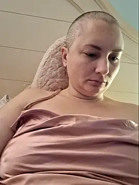 MilfyMrsRobinson online show from May 2026 12:16:02 AM