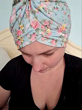 MilfyMrsRobinson online show from February 2026 01:23:01 PM