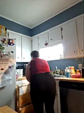 MilfyMrsRobinson online show from February 2026 12:32:01 AM