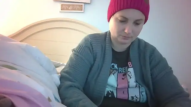 MilfyMrsRobinson online show from February 2026 12:14:01 PM