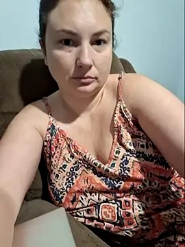 Snapshot of MilfyMrsRobinson chatting on September 2025 01:28:02 PM MilfyMrsRobinson online show from September 2025 01:28:02 PM