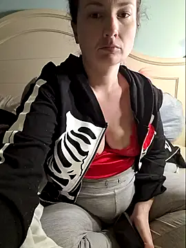 Snapshot of MilfyMrsRobinson chatting on March 2025 11:10:01 AM MilfyMrsRobinson online show from March 2025 11:10:01 AM