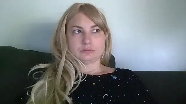 Snapshot of MilfyMrsRobinson chatting on July 2026 02:06:01 PM MilfyMrsRobinson online show from July 2026 02:06:01 PM