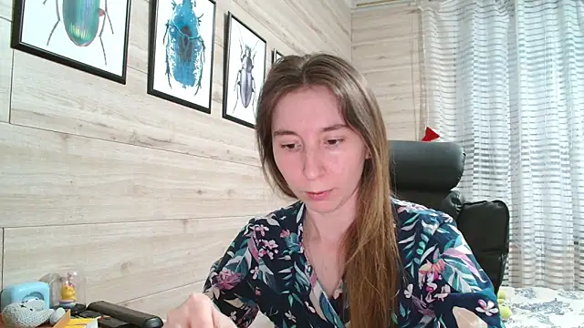 Snapshot of Wowpornoo chatting on May 2026 04:00:01 PM Wowpornoo online show from May 2026 04:00:01 PM