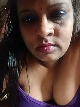 Snapshot of Love_Jenny chatting on June 2026 04:31:02 AM Love Jenny online show from June 2026 04:31:02 AM