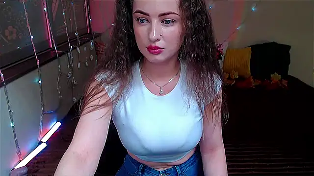 LizaSenri online show from October 2025 06:44:01 AM