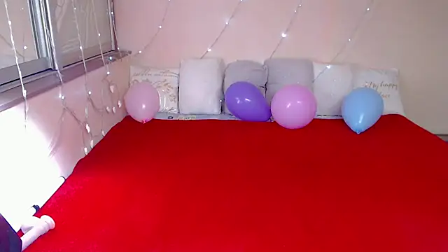 LizaSenri online show from April 2026 07:24:01 AM