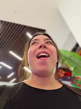 KimArts online show from December 2025 07:04:02 PM