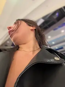 KimArts online show from October 2025 05:01:01 PM