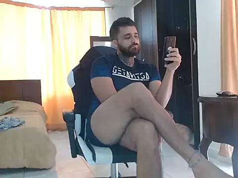 aronmiller404 online show from March 2025 01:44:02 PM