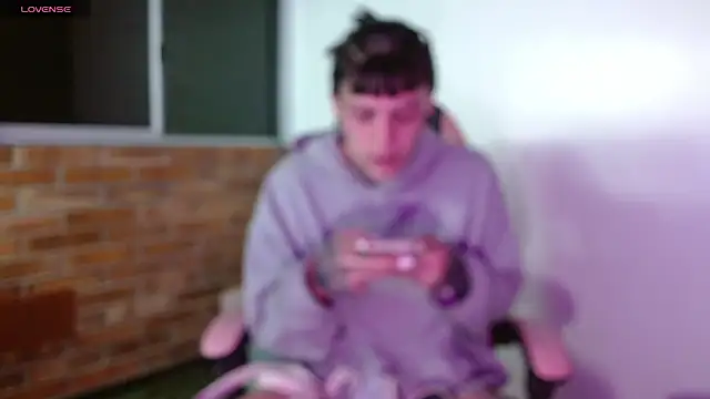 charlotbelucci  online show from November 2025 09:24:02 AM