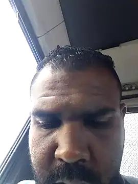 ListedLoin online show from October 2025 08:27:02 AM