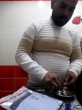 ListedLoin online show from February 2025 06:48:02 PM