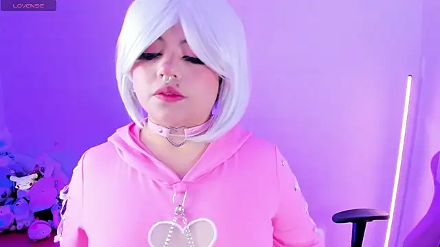 Snapshot of Ahri_Elderwood chatting on January 2026 05:11:01 AM Ahri Elderwood online show from January 2026 05:11:01 AM