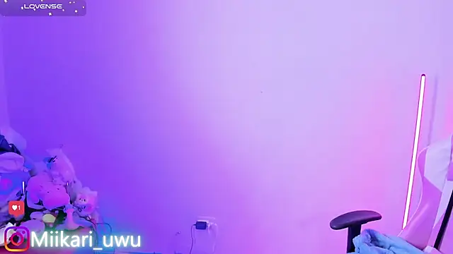 Snapshot of Ahri_Elderwood chatting on December 2025 05:07:02 AM Ahri Elderwood online show from December 2025 05:07:02 AM