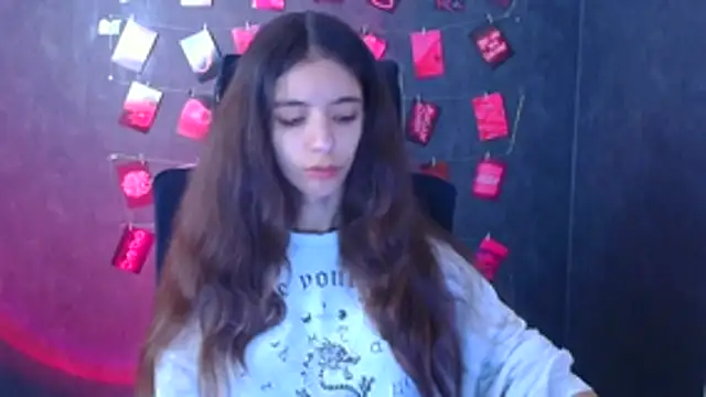 Snapshot of Aishell_ chatting on November 2025 06:25:01 AM Aishell online show from November 2025 06:25:01 AM