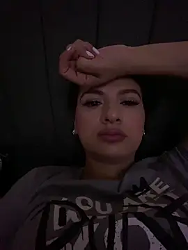 Abril Squirt online show from February 2026 12:32:02 AM